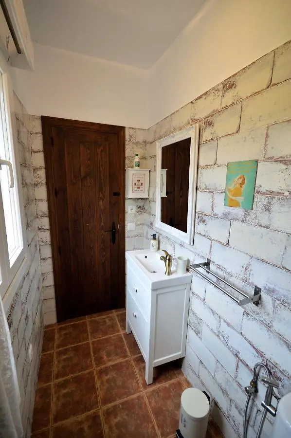 La Chacara- Fuente De Los Peces Cartajima Holiday home
